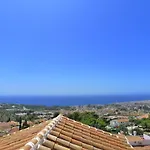 R1370 Mandarinos 61 Апартаменты *