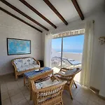 R1370 Mandarinos 61 Апартаменты *