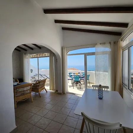 Lägenhet R1370 Mandarinos 61 *