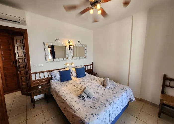 R1370 Mandarinos 61 Apartment Nerja