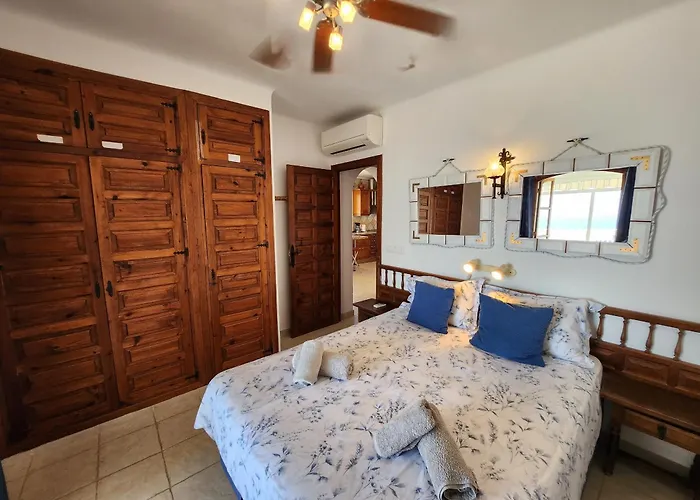 R1370 Mandarinos 61 Apartment Nerja